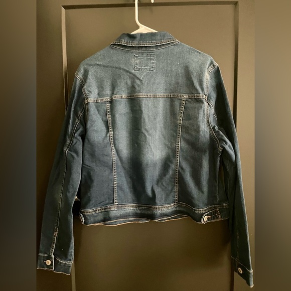 Jean Jacket - Picture 2 of 5